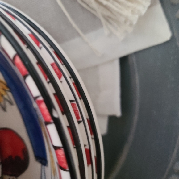 Tabletops pasta bowls with cheese bowl and dipping bowls - Picture 6 of 10